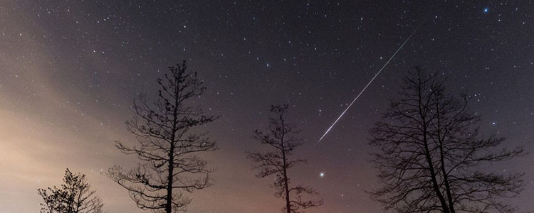 Curentul Meteoric Delta Aquariide 2021 are maximul astazi ! Curentul Meteoric Delta Aquariide 2021 are maximul astazi !